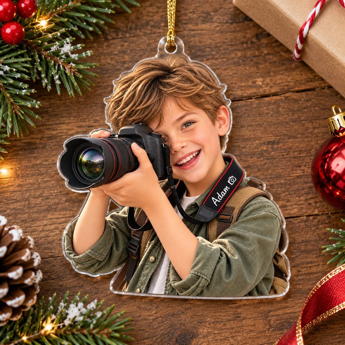 Personalized Photographer Boy Christmas Ornament - image 2 | Jolliboo